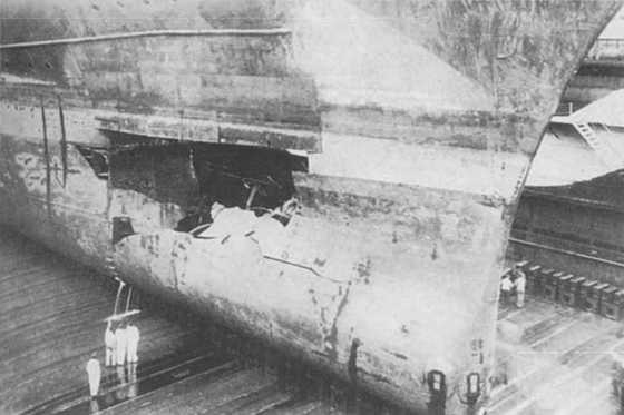 Иллюстрация к книге — Плавучие крепости [w0054_7.jpg]