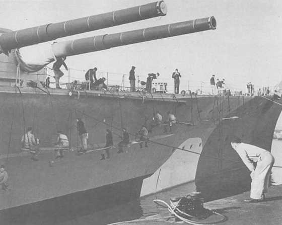 Иллюстрация к книге — Плавучие крепости [w0061_1.jpg]