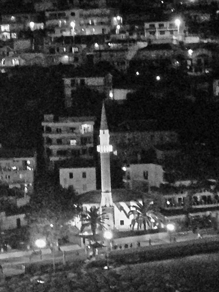 Иллюстрация к книге — Ермолка под тюрбаном [i_046.jpg]