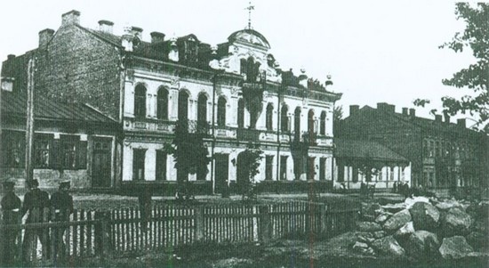 Иллюстрация к книге — Воспоминания бабушки. Очерки культурной истории евреев России в ХIХ в. [i_030.jpg]