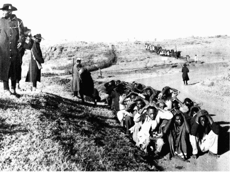 Иллюстрация к книге — Упадок и разрушение Британской империи 1781-1997 [i_044.jpg]