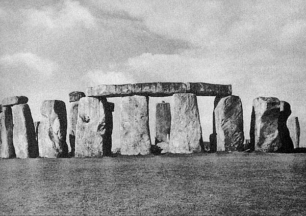 Иллюстрация к книге — Стоунхендж. Загадки мегалитов [_07.jpg]