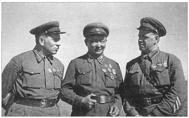 Иллюстрация к книге — Расстрелянные Герои Советского Союза [i_030.jpg]