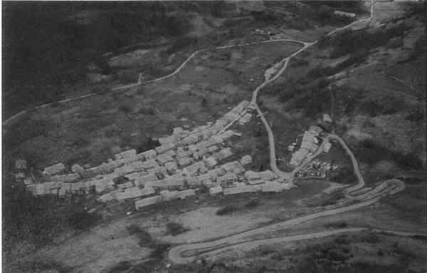 Иллюстрация к книге — Повседневная жизнь во времена трубадуров XII-XIII веков [i_016.jpg]