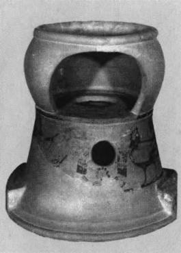 Иллюстрация к книге — Повседневная жизнь древнегреческих женщин в классическую эпоху [i_029.jpg]