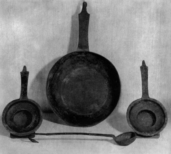 Иллюстрация к книге — Повседневная жизнь древнегреческих женщин в классическую эпоху [i_034.jpg]