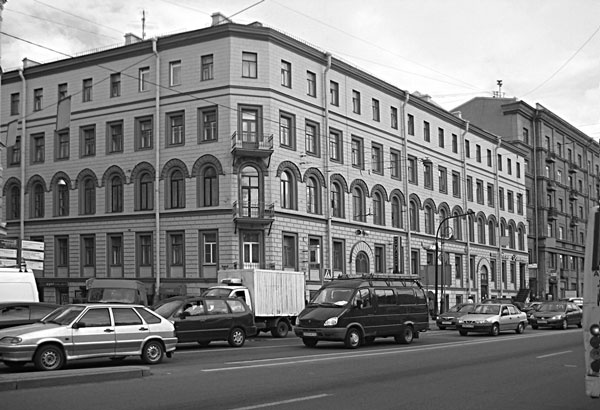 Иллюстрация к книге — Такая удивительная Лиговка [i_025.jpg]