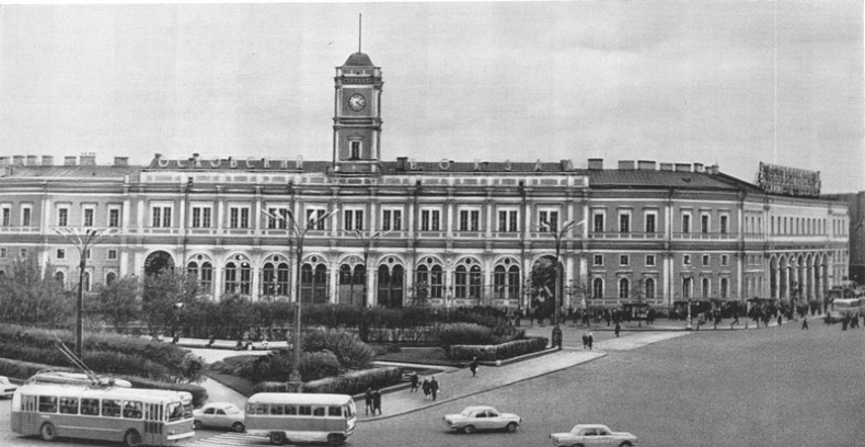 Иллюстрация к книге — Такая удивительная Лиговка [i_095.jpg]