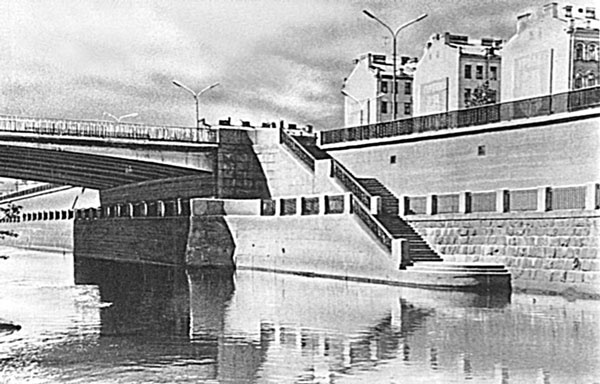 Иллюстрация к книге — Такая удивительная Лиговка [i_170.jpg]