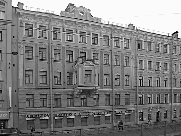 Иллюстрация к книге — Такая удивительная Лиговка [i_176.jpg]