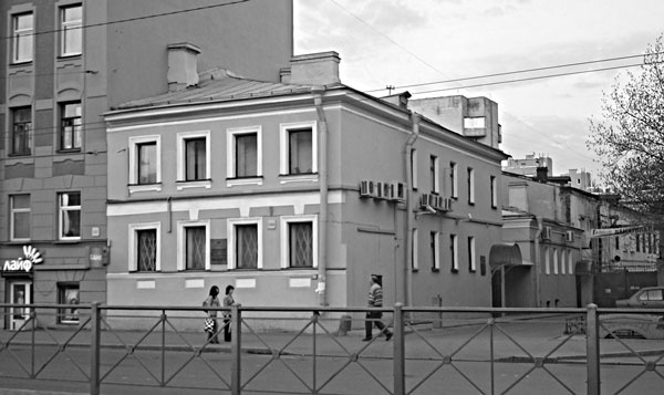 Иллюстрация к книге — Такая удивительная Лиговка [i_201.jpg]