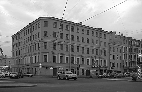 Иллюстрация к книге — Такая удивительная Лиговка [i_217.jpg]