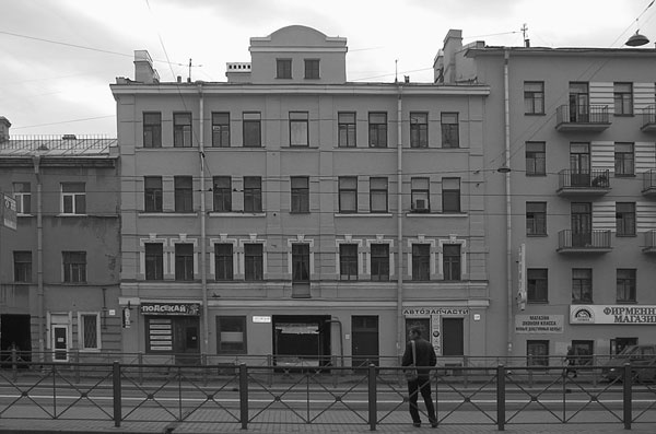 Иллюстрация к книге — Такая удивительная Лиговка [i_226.jpg]