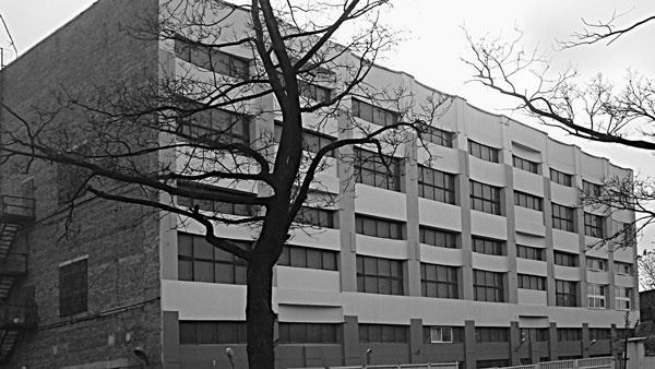 Иллюстрация к книге — Такая удивительная Лиговка [i_250.jpg]