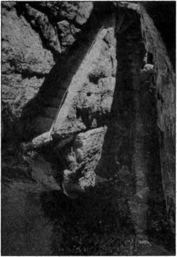 Иллюстрация к книге — Стоунхендж Третьего рейха [i_035.jpg]