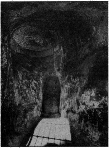 Иллюстрация к книге — Стоунхендж Третьего рейха [i_044.jpg]