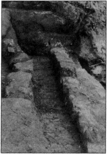 Иллюстрация к книге — Стоунхендж Третьего рейха [i_098.jpg]