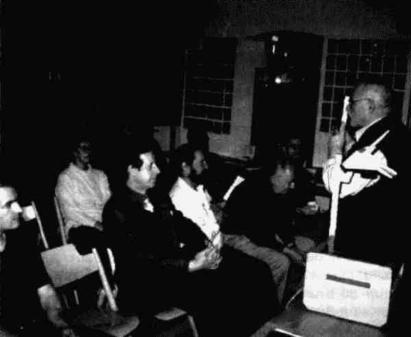 Иллюстрация к книге — История под знаком вопроса [i_001.jpg]