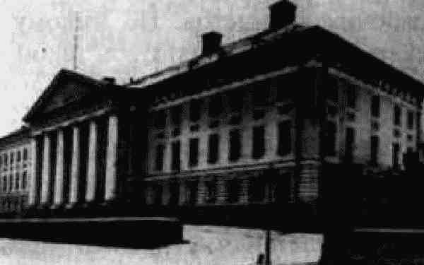 Иллюстрация к книге — История под знаком вопроса [i_004.jpg]