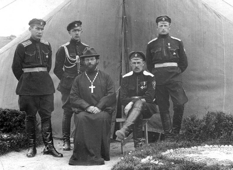 Иллюстрация к книге — Генерал Скоблин. Легенда советской разведки [i_008.jpg]