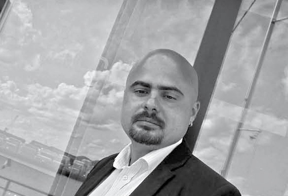 Иллюстрация к книге — Ночь в Кербе [i_001.jpg]