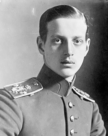 Иллюстрация к книге — 1916. Война и мир [doc2fb_image_0200000c.jpg]