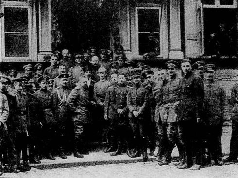 Иллюстрация к книге — Тайны белого движения. Победы и поражения. 1918-1922 годы [i_011.jpg]