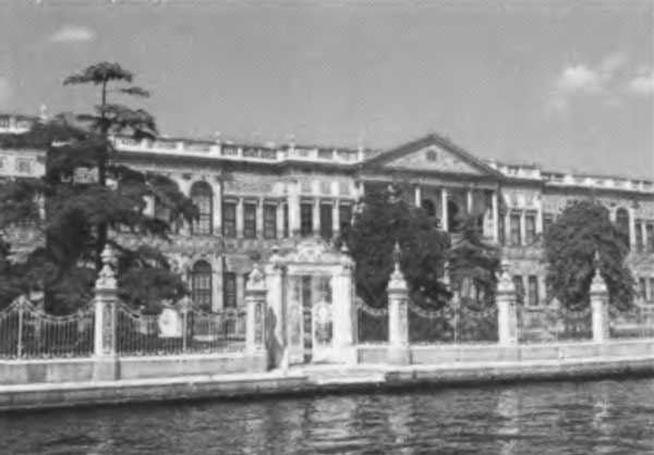 Иллюстрация к книге — Повседневная жизнь царских дипломатов в XIX веке [n30.jpg]