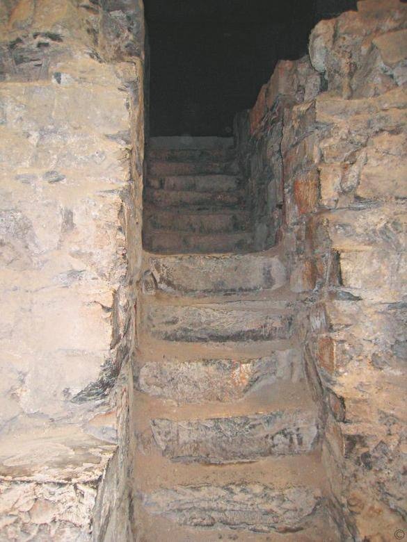 Иллюстрация к книге — Легенды метро и подземелий [i_016.jpg]