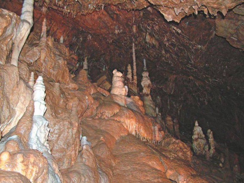 Иллюстрация к книге — Легенды метро и подземелий [i_030.jpg]