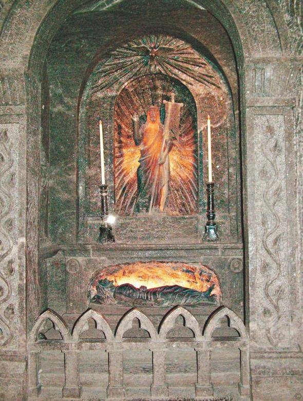 Иллюстрация к книге — Легенды метро и подземелий [i_039.jpg]