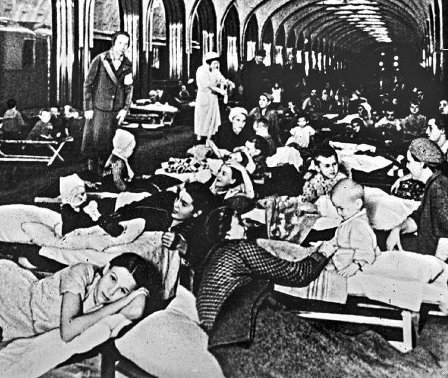 Иллюстрация к книге — Легенды метро и подземелий [i_049.jpg]