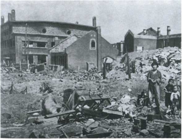 Иллюстрация к книге — Повседневная жизнь ЦРУ. Политическая история 1947-2007 [i_007.jpg]