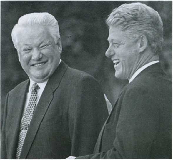 Иллюстрация к книге — Повседневная жизнь ЦРУ. Политическая история 1947-2007 [i_032.jpg]