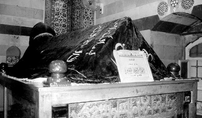 Иллюстрация к книге — Все герои мировой истории [i_075.jpg]