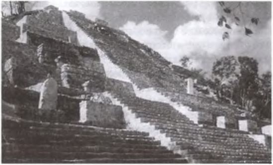 Иллюстрация к книге — Майя. Загадки великой цивилизации [i_072.jpg]