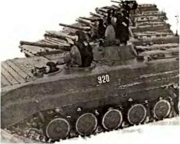 Иллюстрация к книге — Танковый меч страны Советов [i_018.jpg]