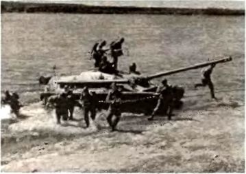 Иллюстрация к книге — Танковый меч страны Советов [i_080.jpg]