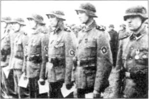 Иллюстрация к книге — Вторая мировая война 1939-1945. Восточные добровольцы в вермахте, полиции и СС [any2fbimgloader36.jpg]