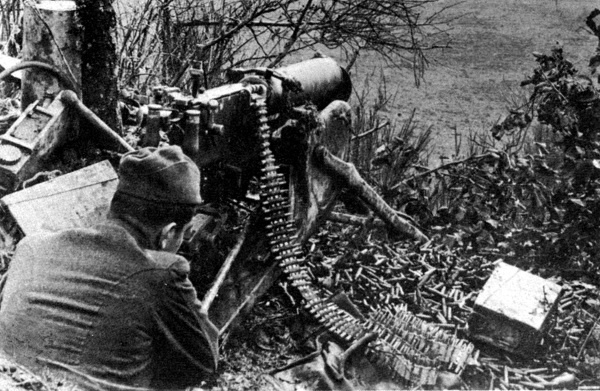 Иллюстрация к книге — Война. Полная энциклопедия. Все битвы, сражения и военные кампании мировой истории с 4-го тысячелетия до нашей эры до конца XX века [i_175.jpg]