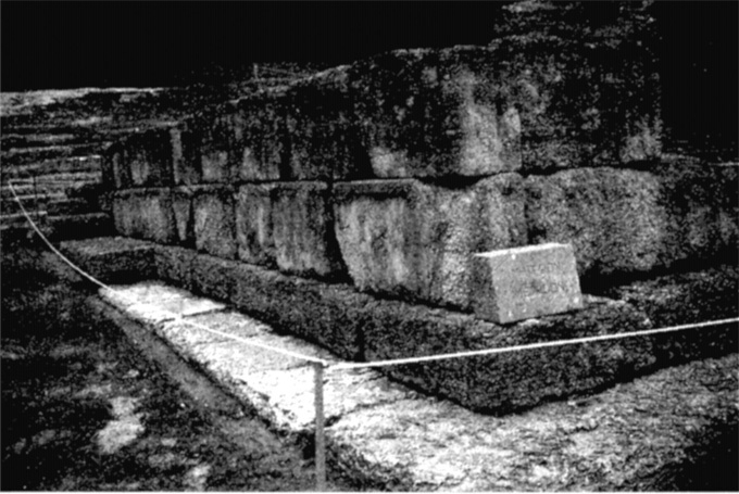 Иллюстрация к книге — Одиссея богов [i_003.jpg]