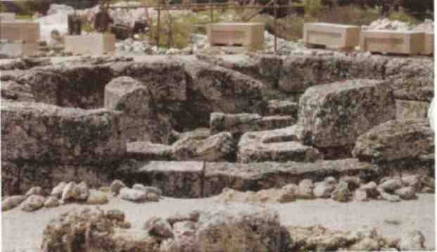 Иллюстрация к книге — Именем Зевса [i_031.jpg]