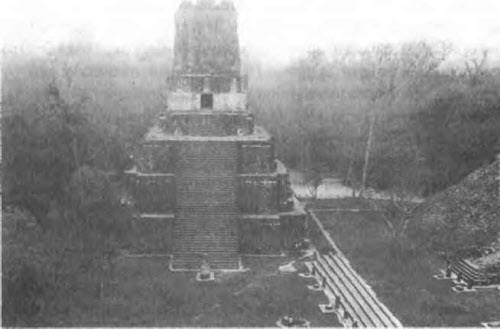 Иллюстрация к книге — Боги майя [i_002.jpg]