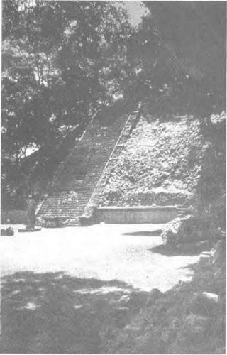 Иллюстрация к книге — Боги майя [i_032.jpg]