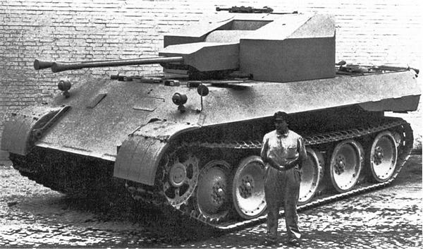 Иллюстрация к книге — Тяжёлый танк «Пантера» [i_070.jpg]