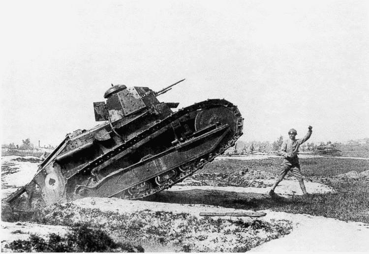 Иллюстрация к книге — Танк № 1 «Рено ФТ-17» [i_008.jpg]