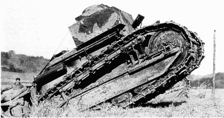 Иллюстрация к книге — Танк № 1 «Рено ФТ-17» [i_011.jpg]