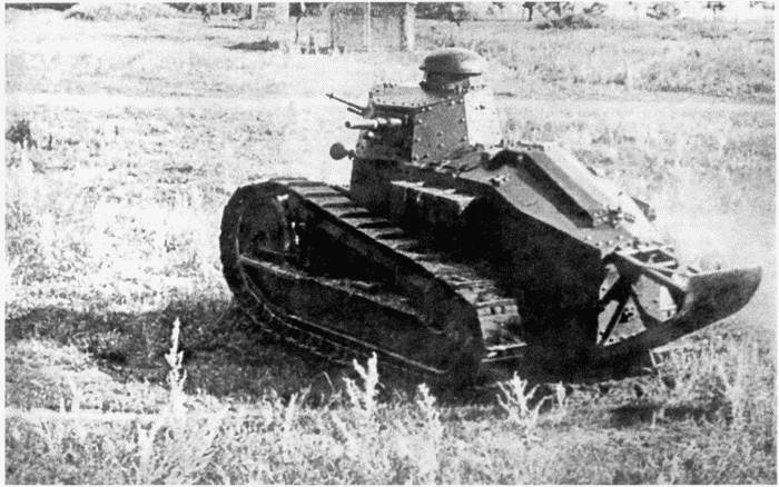 Иллюстрация к книге — Танк № 1 «Рено ФТ-17» [i_075.jpg]