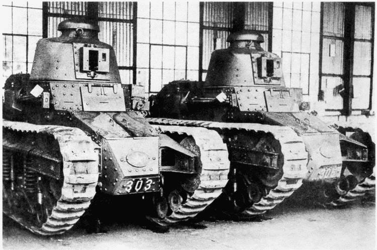 Иллюстрация к книге — Танк № 1 «Рено ФТ-17» [i_093.jpg]