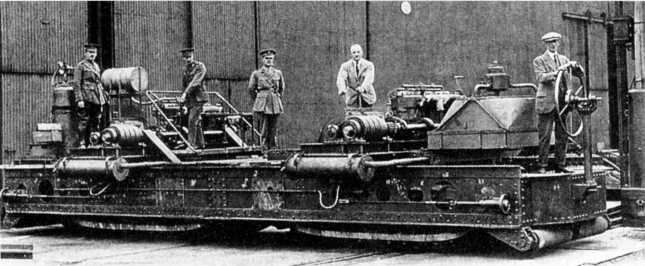 Иллюстрация к книге — Самые первые танки &quot;Дьявол идет!&quot; [i_004.jpg]